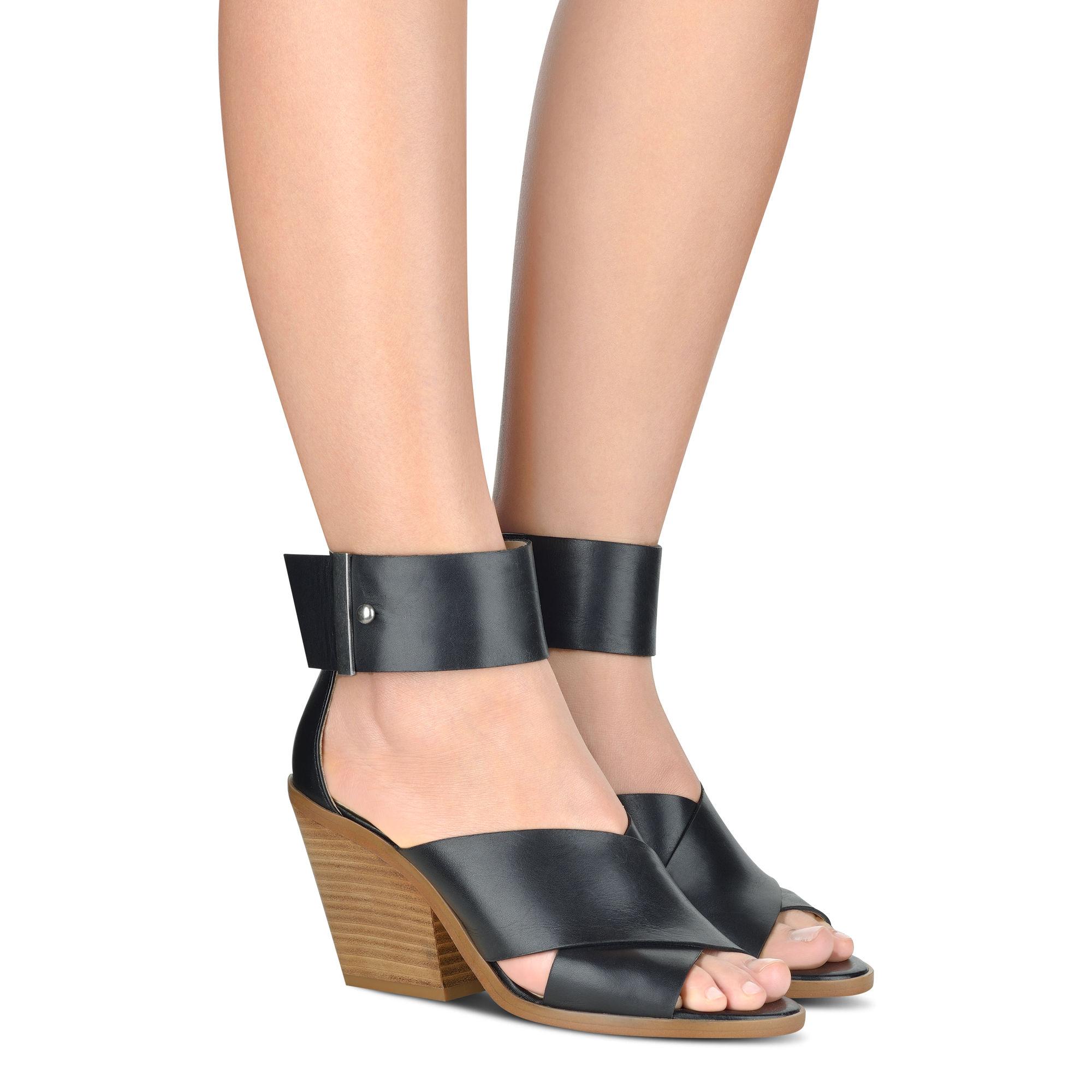wide width caged heels